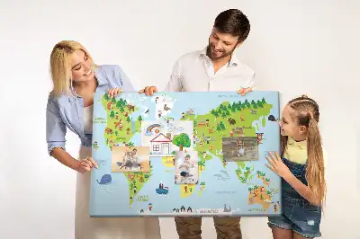 Korková nástěnka ve tvaru mapy světa Kultury