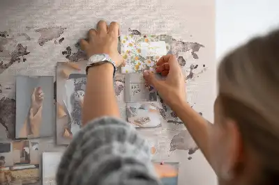 Nástěnka do dětského pokoje Mapa světa s akvarelem