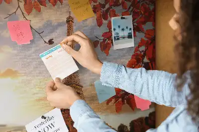 Nástěnka do dětského pokoje s motivem Eiffelovy věže