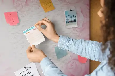 Nástěnka do dětského pokoje Abstraktní růže