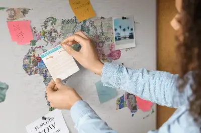 Korková tabule Bankovky s mapami