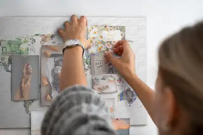 Korková tabule Bankovky s mapami