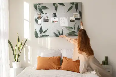 Korková nástěnka ve stylu listů