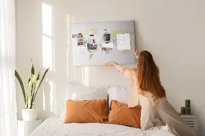 Nástěnka do dětského pokoje s motivy názvů zemí