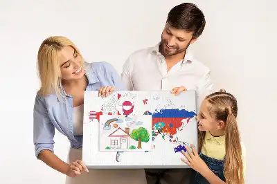 Korková nástěnka s mapou národních vlajek