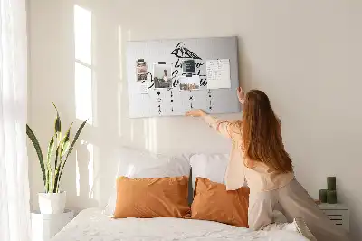 Korková nástěnka s inspirativním nápisem
