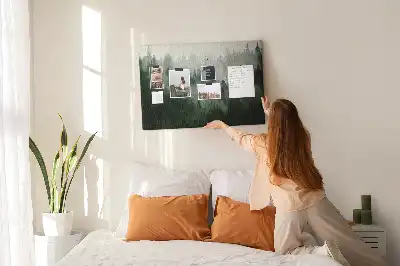 Nástěnka do dětského pokoje Mlžný les