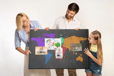 Korková nástěnka s obrysem kontinentů