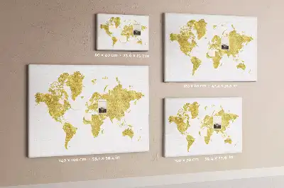 Korková nástěnka se zlatou mapou světa