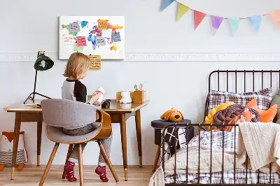Nástěnka korková s motivem akvarelové mapy světa