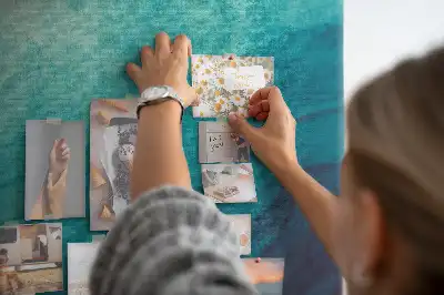 Nástěnka do dětského pokoje s motivem abstrakce hloubka