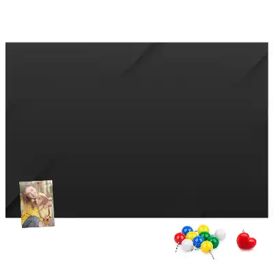 Nástěnka korková Tmavý vzor na zdi