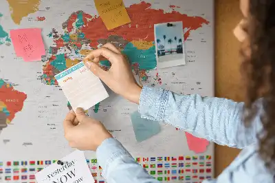 Nástěnka do dětského pokoje Barevná mapa světa