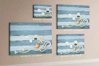 Korková nástěnka s motivem prken a mušlí