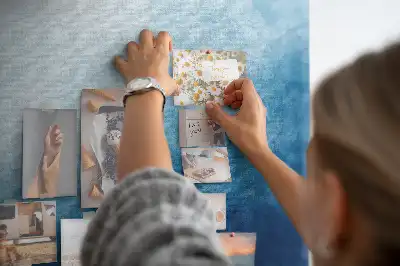 Nástěnka do dětského pokoje s abstraktním motivem vody