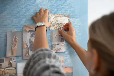 Nástěnka korková Abstraktní trojúhelníky