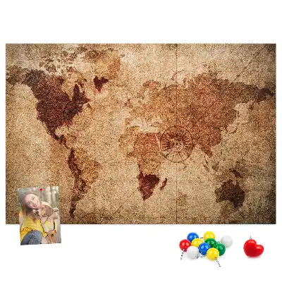 Nástěnka do dětského pokoje se stylizovanou antickou mapou světa