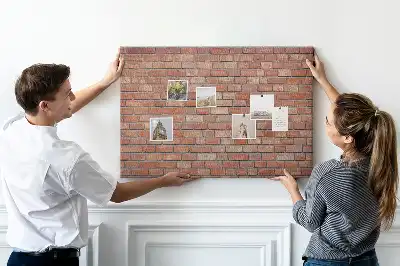 Korková nástěnka s motivem rustikální červené cihly