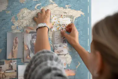 Nástěnka korková Mapa světa ve vintage stylu