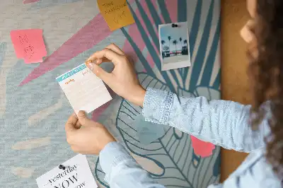 Korková nástěnka Pastelové listy