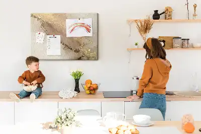 Nástěnka do dětského pokoje s motivem kamene se zlatým žilkováním