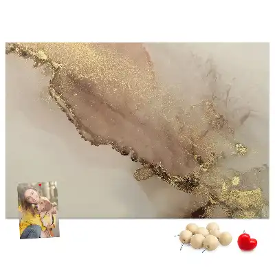 Nástěnka do dětského pokoje s motivem kamene se zlatým žilkováním