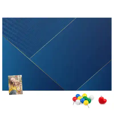 Nástěnka do dětského pokoje s dekorativní abstrakcí