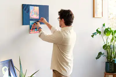 Nástěnka do dětského pokoje s dekorativní abstrakcí