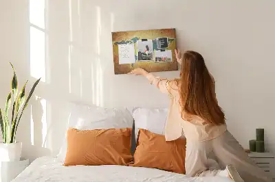 Korková nástěnka s motivem retro mapy světa