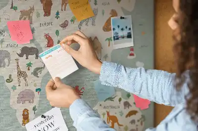 Korková nástěnka Zvířecí mapa světa