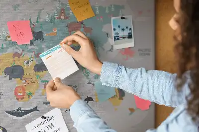 Nástěnka do dětského pokoje Kreslená mapa