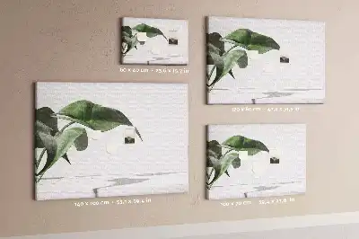 Korková nástěnka s motivem abstraktních listů
