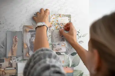 Nástěnka do dětského pokoje s motivem botanických listů