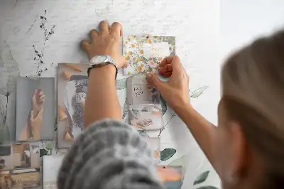 Nástěnka do dětského pokoje s motivem botanických listů