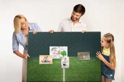 Nástěnka do dětského pokoje s motivem fotbalového hřiště