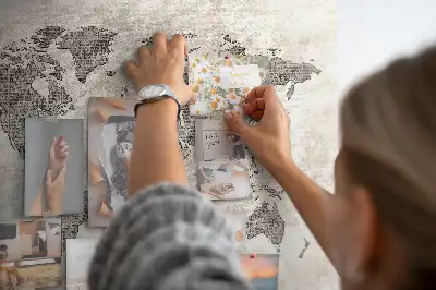 Korková nástěnka Mapa světa noviny