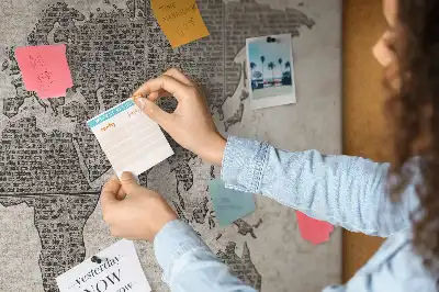 Korková nástěnka Mapa světa noviny