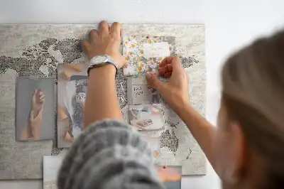 Korková nástěnka Mapa světa noviny