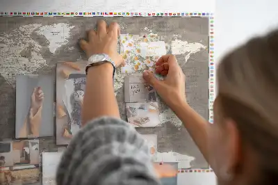 Nástěnka do dětského pokoje Hnědá mapa světa