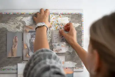 Nástěnka do dětského pokoje Hnědá mapa světa