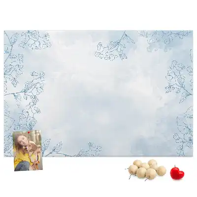 Korková nástěnka s motivem náčrtu rostlin