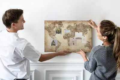 Nástěnka do dětského pokoje s motivem historického obrysu kontinentů