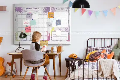 Nástěnka do dětského pokoje s měsíčním harmonogramem