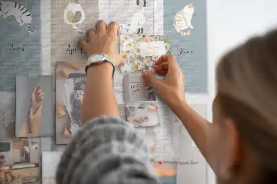 Nástěnka korková Kočičí kalendář