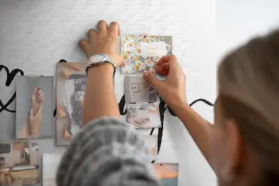 Nástěnka do dětského pokoje s nápisem Bon voyage