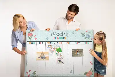 Korková nástěnka s týdenním plánovačem úkolů pro domácnost