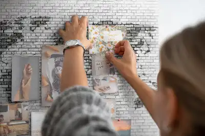 Nástěnka korková Mapa světa z cihel