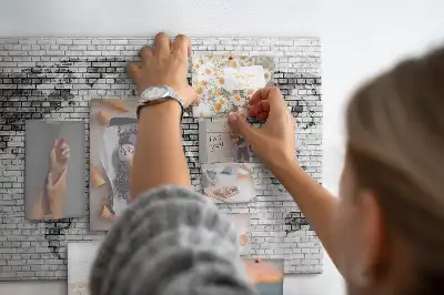 Nástěnka korková Mapa světa z cihel