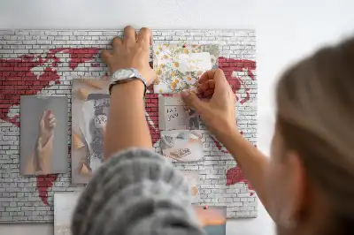 Korková tabule Mapa světa z cihel