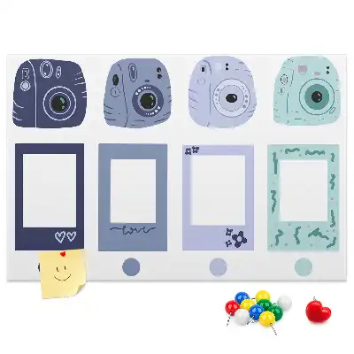Korková nástěnka s motivem polaroidových rámečků